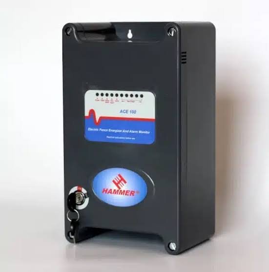 Hammer ACE100 Electric Fence Energizer